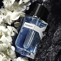 Eau de toilette Y avec des notes lavande fraîche et géranium