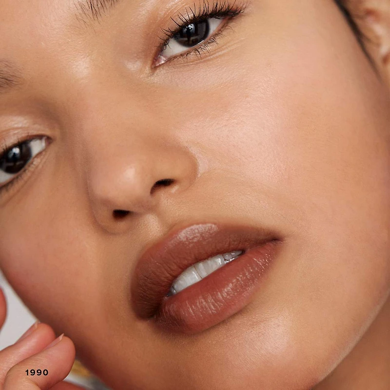 Signature Lip Lightweight Lipstick