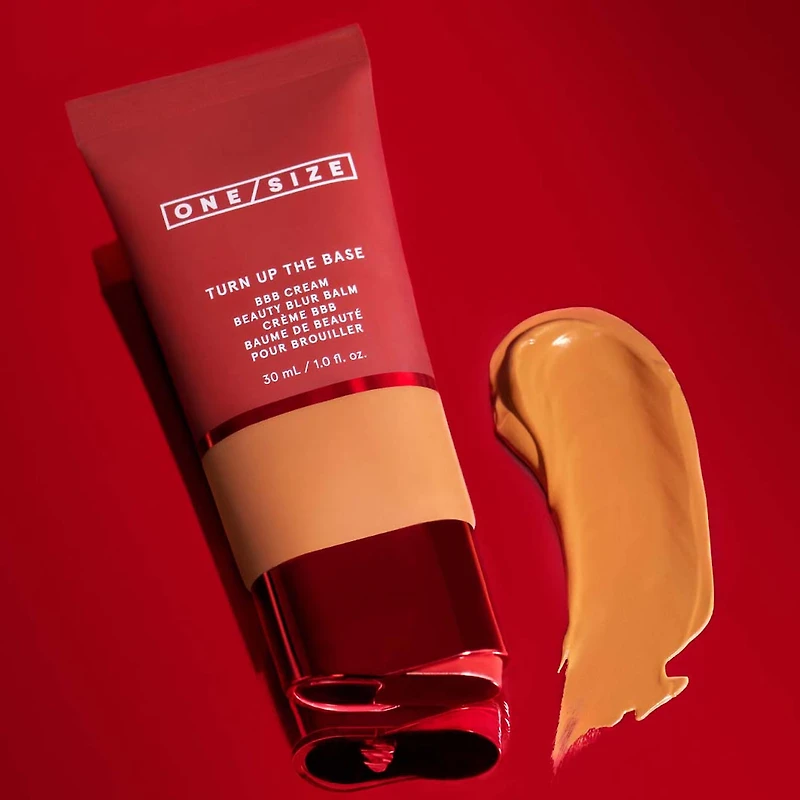 Turn Up the Base Blurring Foundation
