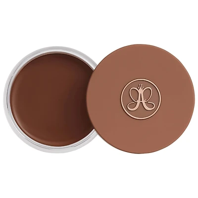 Crème bronzante mate pour définir et sculpter
