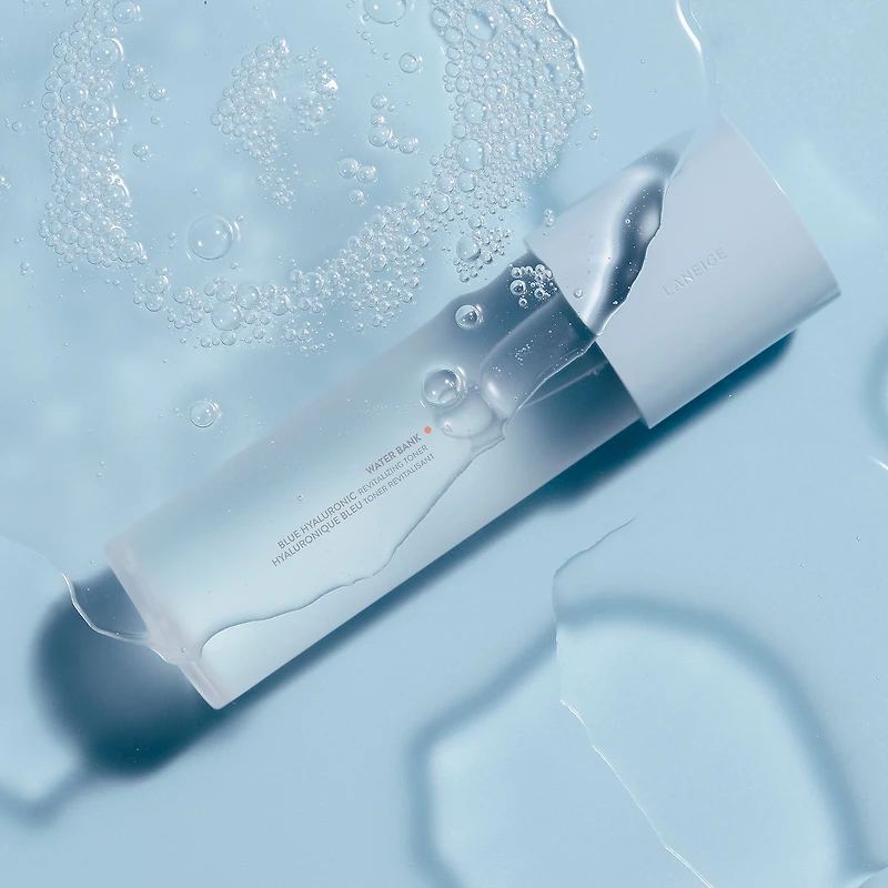 Lotion tonique revitalisante avec acide hyaluronique bleu Water Bank
