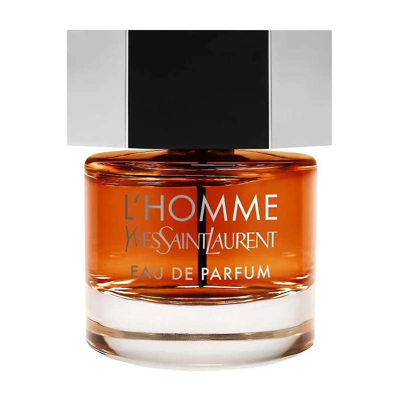 Eau de parfum L’Homme avec des notes de bois de chêne et d’orange