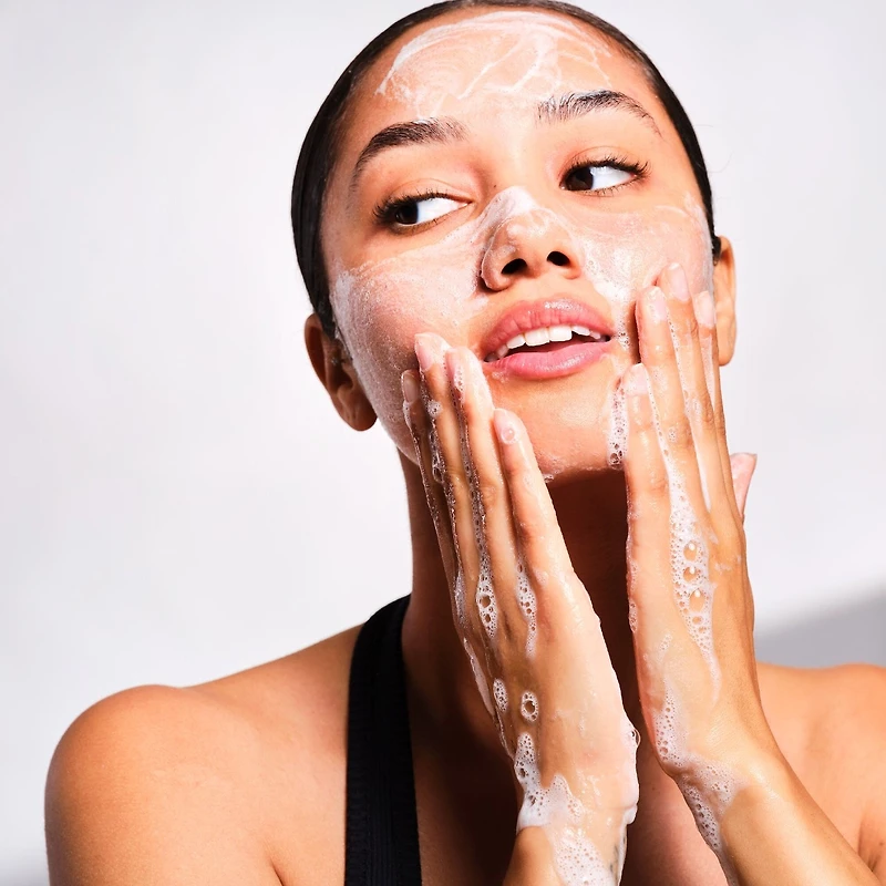 Gel nettoyant hydratant Keep It Clean avec céramides et 10 acides aminés 
