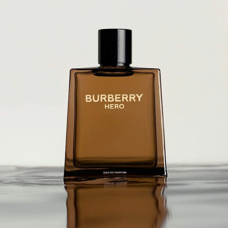 Eau de parfum Hero avec pin et cèdre
