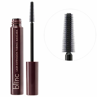 Mascara allongeant et définissant faux cils