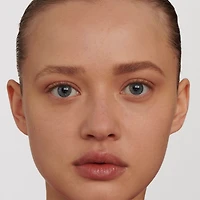 Gel à sourcils teinté et volumisant
