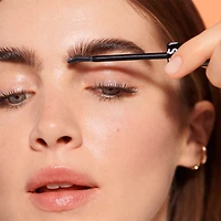 Gel à sourcils sculptant et fixant transparent