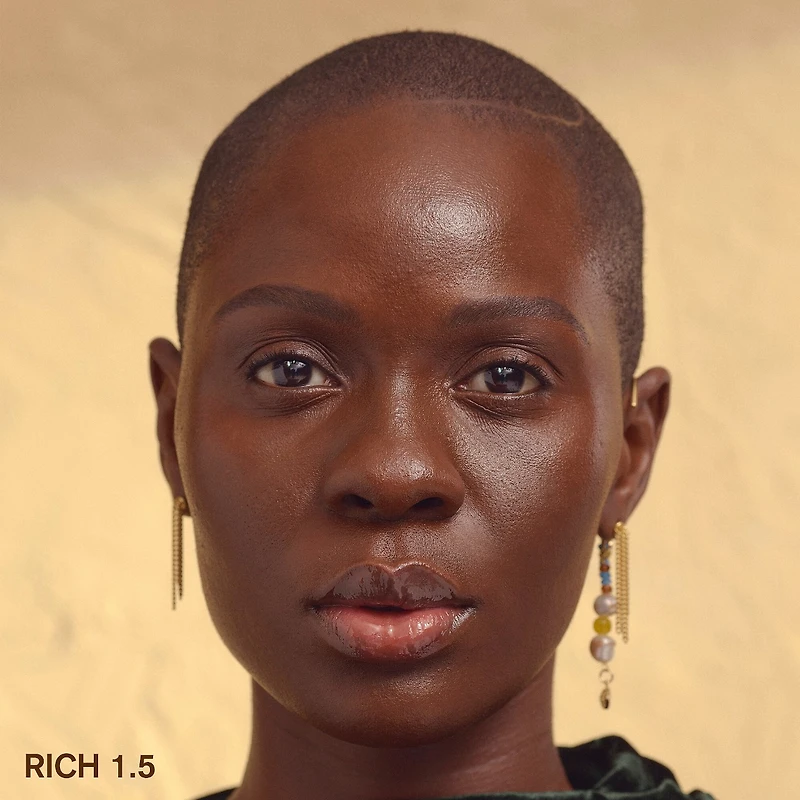 Skin-Enhancing Concealer