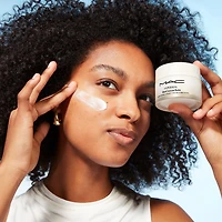 Baume Hyper Real Skin Canvas