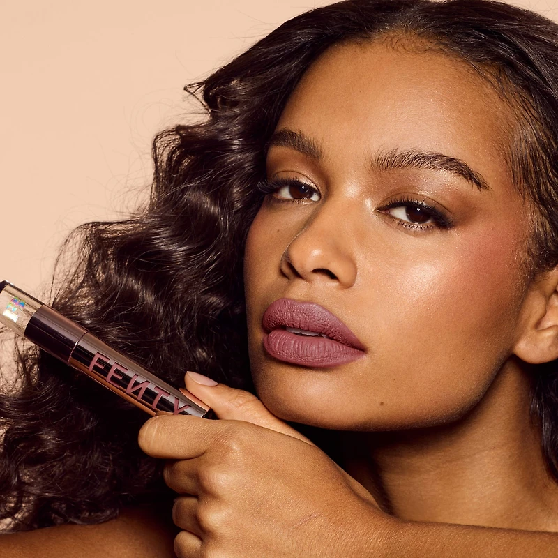 Rouge à lèvres liquide Icon Velvet Fenty