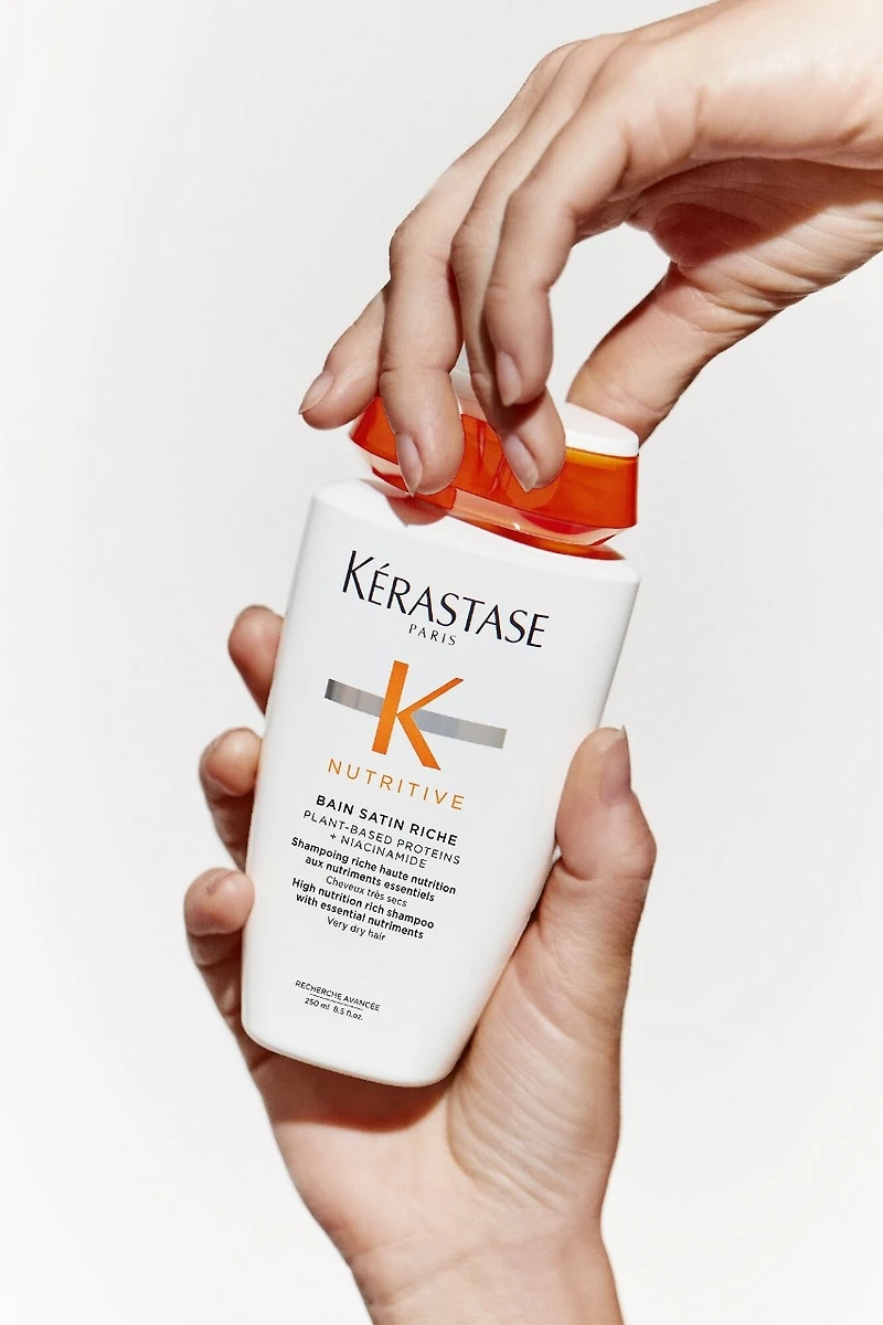 Shampoing hydratant pour cheveux secs moyens à épais Nutritive