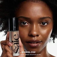 Glowy Super Gel Lightweight Dewy Multipurpose Illuminator