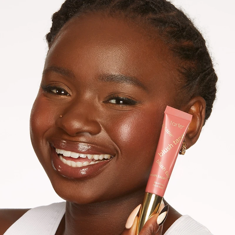 blush liquide tape™