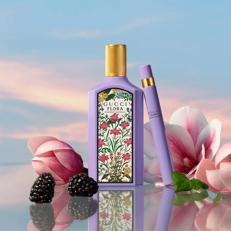 Eau de parfum Flore Gorgeous Magnolia en vaporisateur de voyage avec baies et patchouli