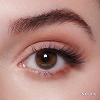 Faux cils à bande transparents