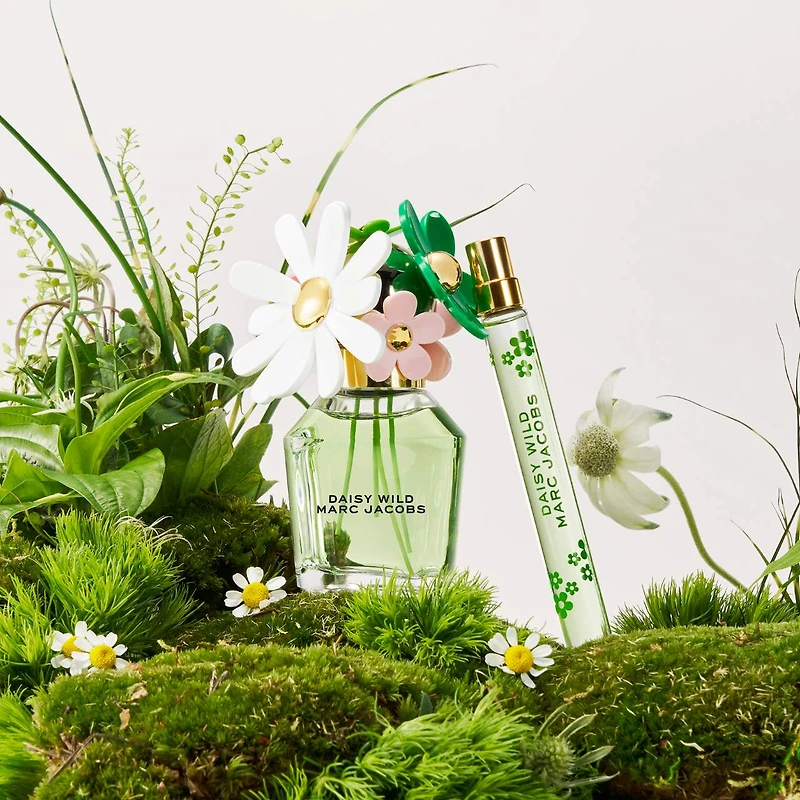Daisy Wild Eau de Parfum with Banana Blossom Accord, Jasmine & Vetiver