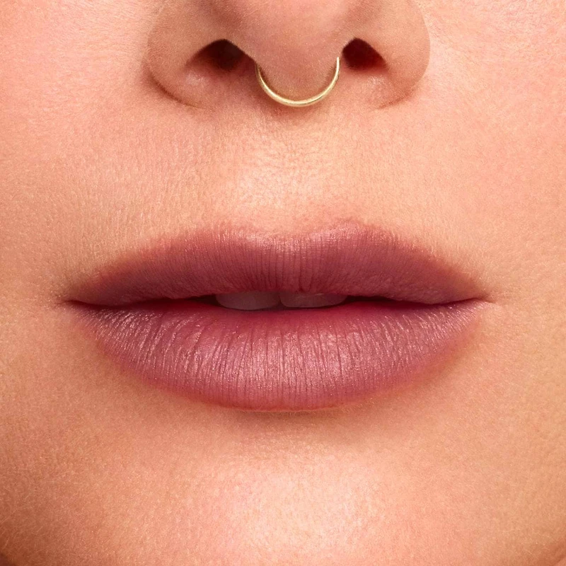 MAKEOUT CLUB Soft Blur Lipstick