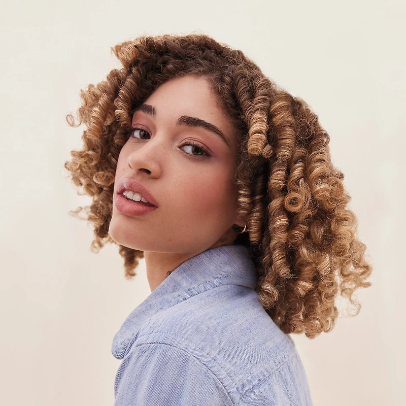 Shampoing personnalisé Bond Repair pour cheveux bouclés et endommagés