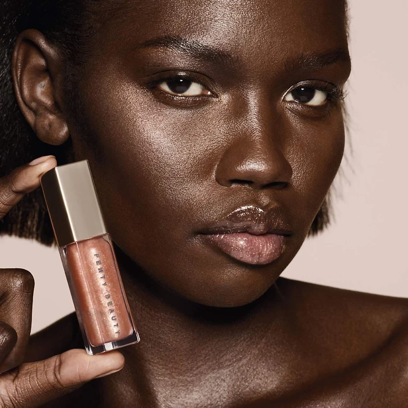 Illuminateur universel pour les lèvres Gloss Bomb