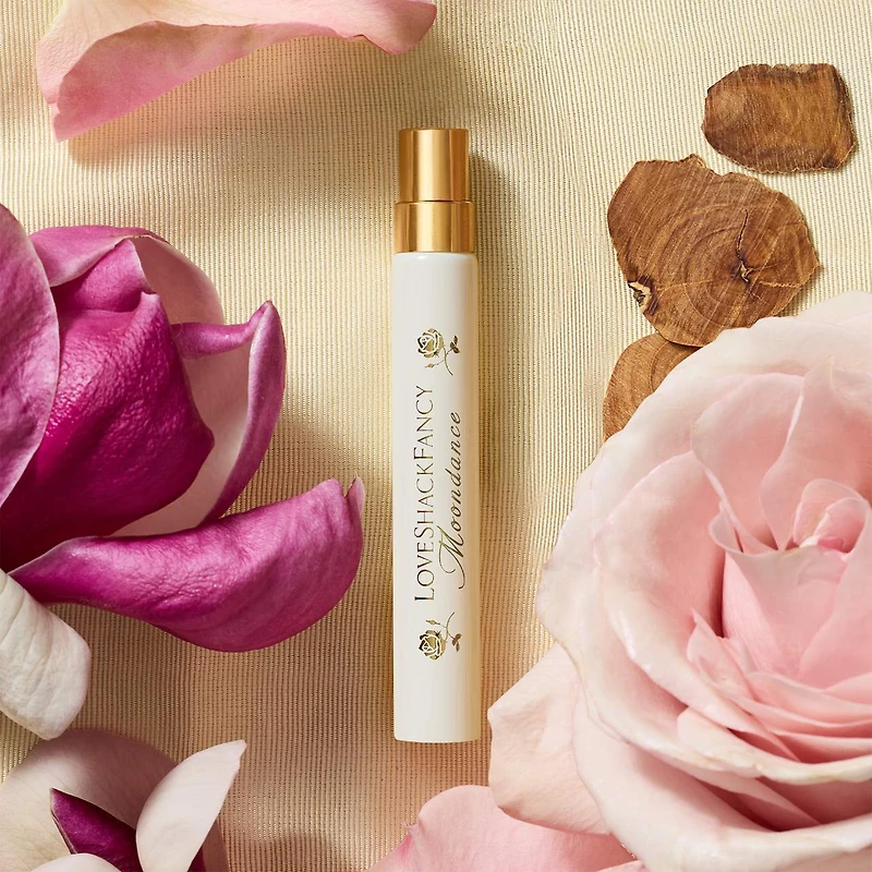 Eau de parfum Moondance avec rose veloutée et bois de santal en vaporisateur de voyage