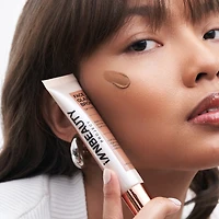 Gel-crème visage au fini bronzé avec squalane, céramides et acide hyaluronique