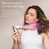 Sèche-cheveux et outil polyvalent de coiffage FlexStyle™ de Shark pour les cheveux droits et ondulés