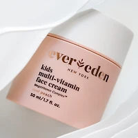Crème pour le visage multivitamines pour enfants