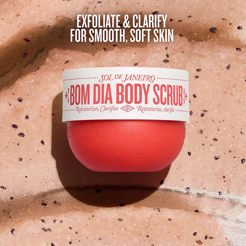 Exfoliant pour le corps Bom Dia avec le complexe resurfaçant qui contient 10 % d’AHA et de BHA + des graines de maracujá broyées