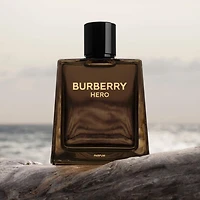 Parfum Hero avec cèdre