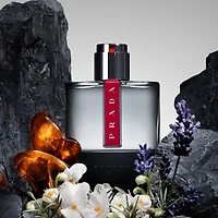 Eau de toilette Luna Rossa Carbon avec bergamote et lavande
