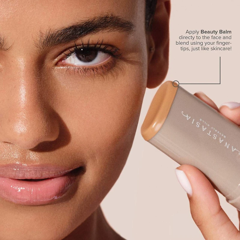 Fluide teinté enrichi de sérum Beauty Balm