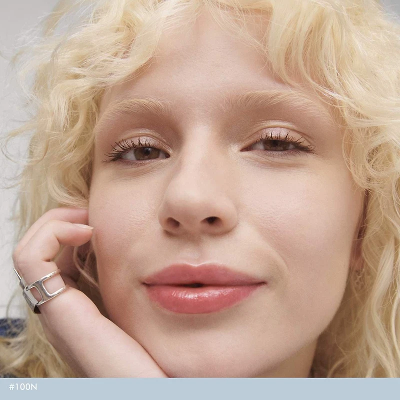Fluide teinté Reveal The Real 12HR Soft Radiant Skin
