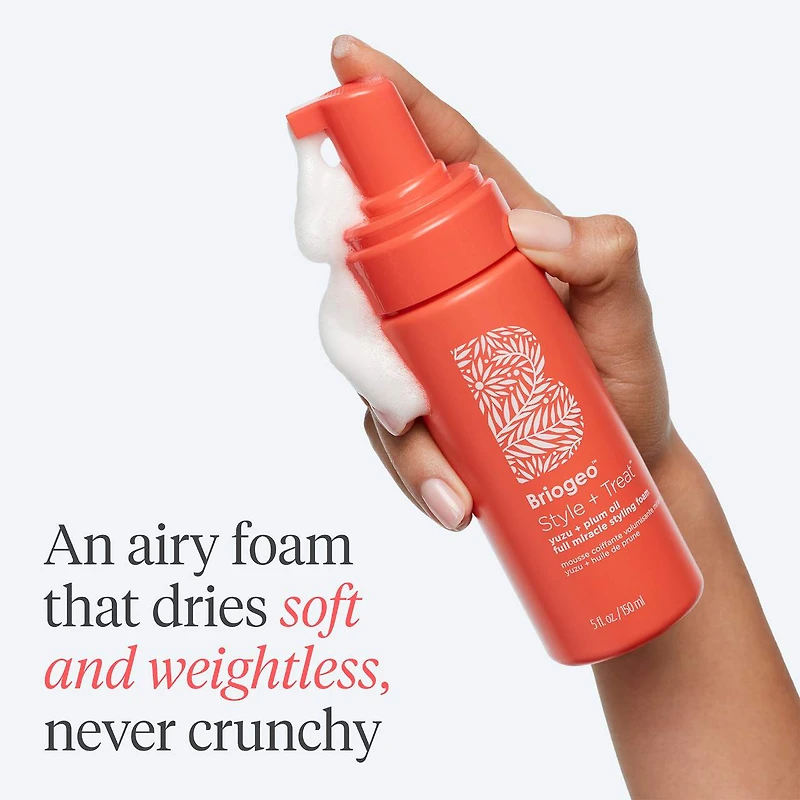Style + Treat™ Mousse coiffante texturisé au yuzu et à l’huile de prune