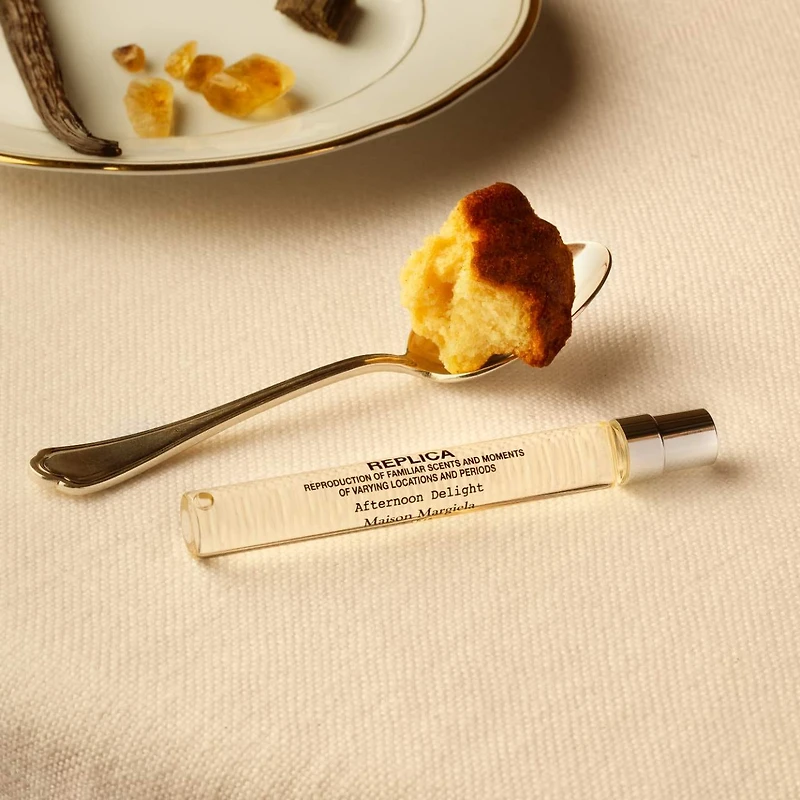 Eau de toilette Afternoon Delight ’REPLICA’ avec vanille et bois santal