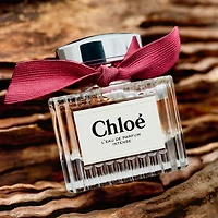 Eau de parfum intense de Chloé à la framboise, à la rose et à l’ambre en vaporisateur de voyage