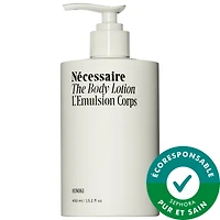 La lotion pour le corps Hinoki, Lotion raffermissante avec cinq peptides et 2,5 % niacinamide