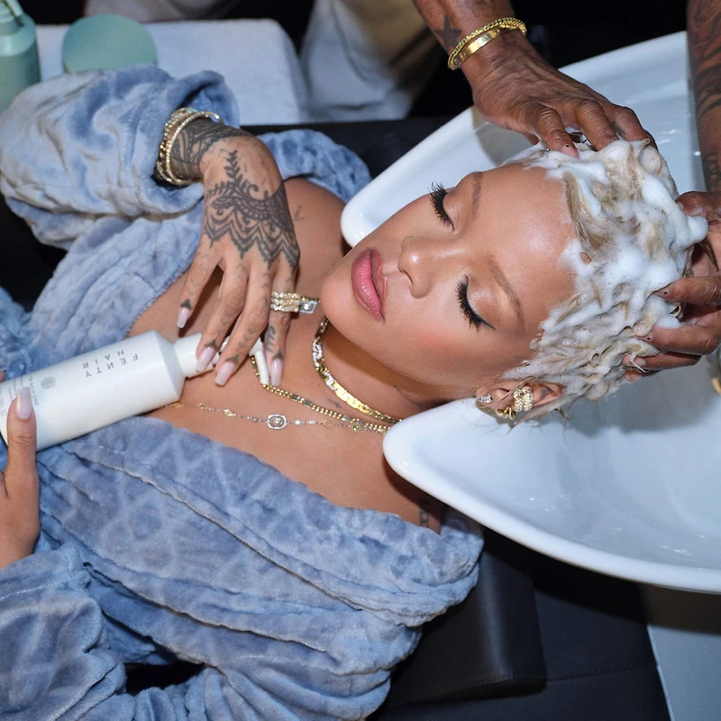 The Rich One Moisture Repair Shampoo