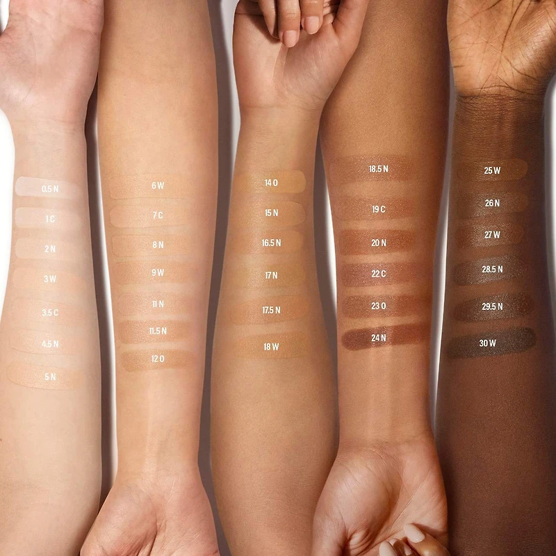 Fond de teint hydratant lumineux SurrealSkin™