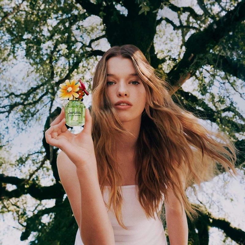 Daisy Wild Eau de Parfum Intense with Banana Blossom Accord, Jasmine & Amber