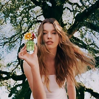 Daisy Wild Eau de Parfum Intense with Banana Blossom Accord, Jasmine & Amber