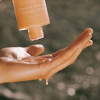Brightening Saffron Toner Essence for Dark Spots with Niacinamide