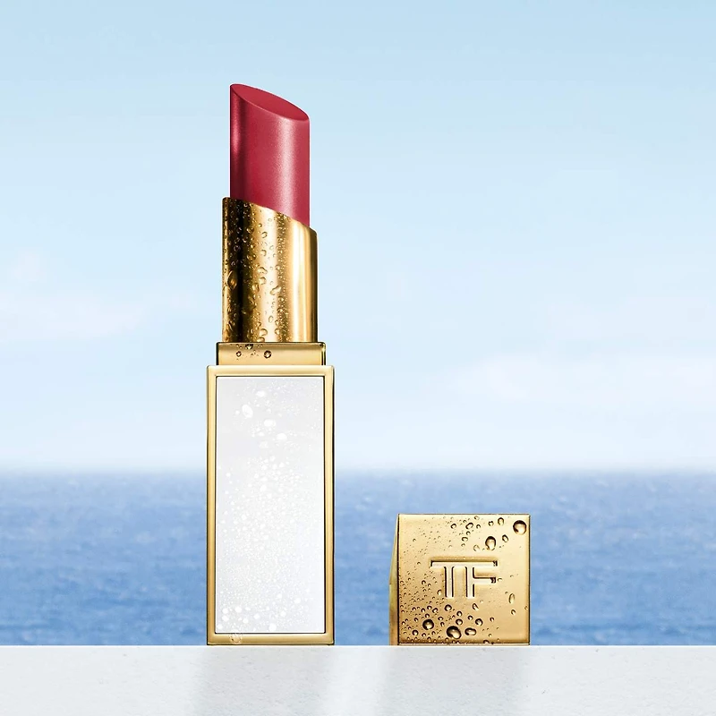 Couleur ultra brillante pour les lèvres