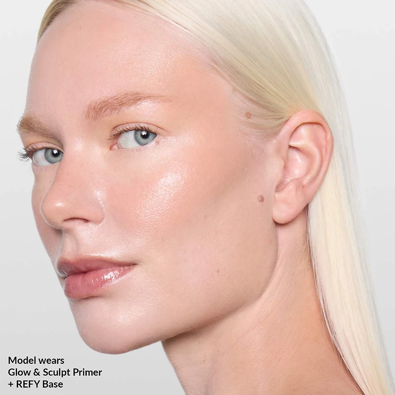 Base sérum pour le visage Éclat et sculpture avec niacinamide