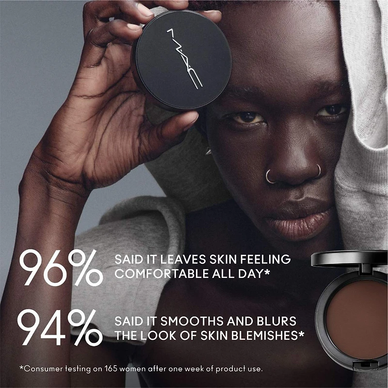 Fond de teint poudre pour contrôler le sébum Studio Fix Powder Plus 24 h, fini floutant mat, modulable, une couverture moyenne à complète qui dure 12 heures