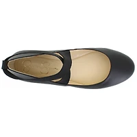 Jessica Simpson Bryssa