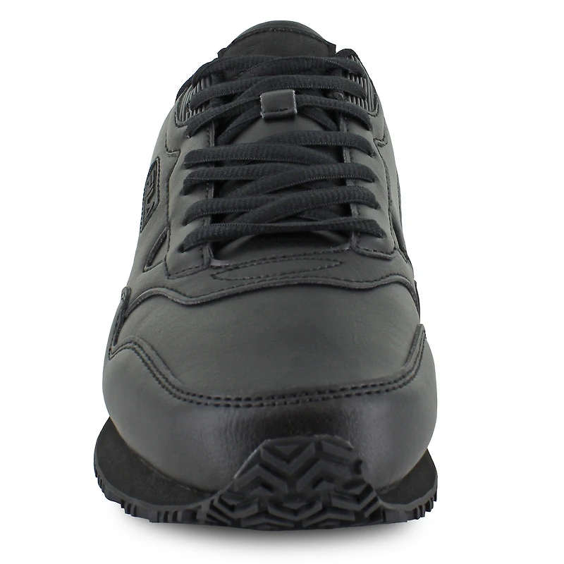 Fila Envie Slip-Resistant