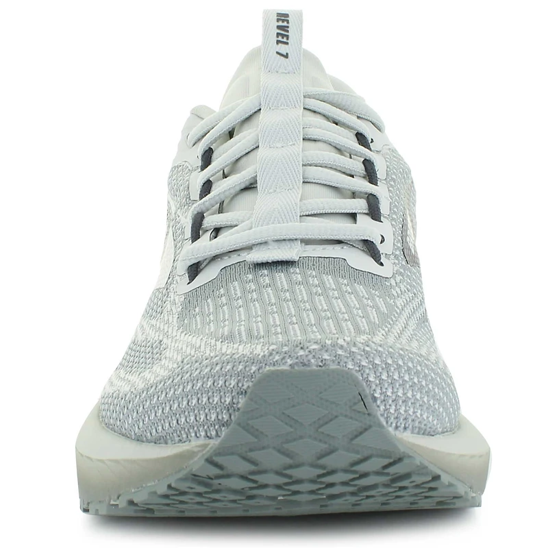 Brooks Revel 7