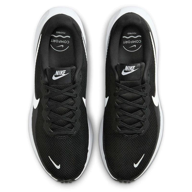 Nike Revolution 8