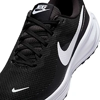 Nike Revolution 8