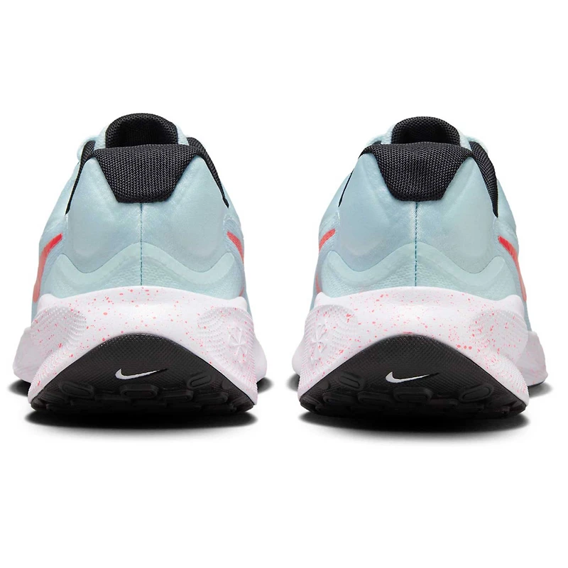 Nike Revolution 7